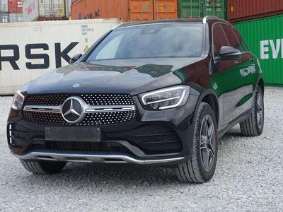 Gebraucht Mercedes GLC300e 194 PS (142 kW) 2022 Ung. schwarz  unilack SUV