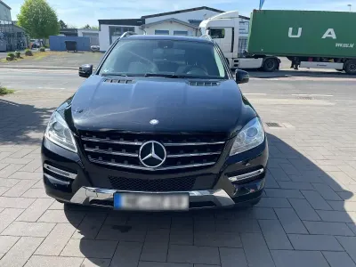 Gebraucht Mercedes ML350 306 PS (225 kW) 2013 Schwarz SUV