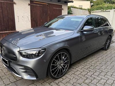 Grau Gebraucht 2020 Mercedes E450 AMG Kombi | 43.995 € (Etwas zu teuer)