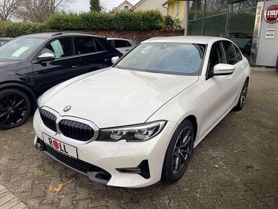 Gebraucht BMW 320 Sport Line 184 PS (135 kW) 2019 Mineralweiss metallic Limousine