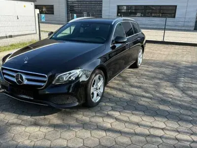 Gebraucht Mercedes E350 258 PS (189 kW) 2017 Schwarz Limousine