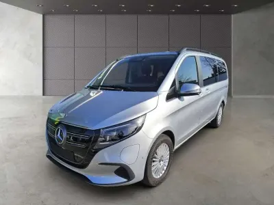 Używany Mercedes EQV300 150 kW (204 KM) 2025 Srebrny Minivan