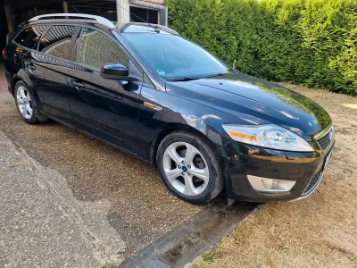 Gebraucht Ford Mondeo 175 PS (128 kW) 2010 Schwarz Kombi