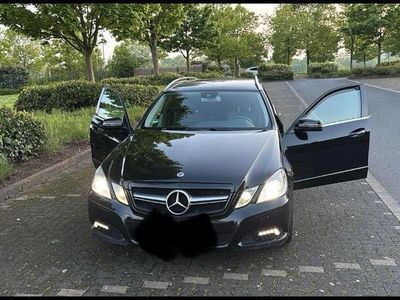 Mercedes E200