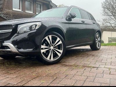 Mercedes GLC220