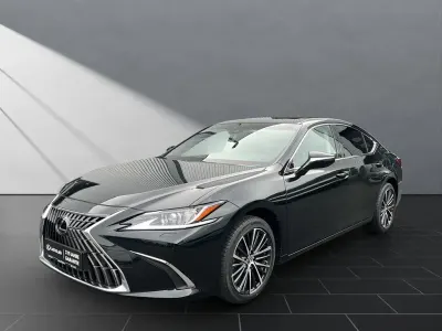 Neu Lexus ES300H Business Edition 218 PS (160 kW) 2025 Schwarz Limousine
