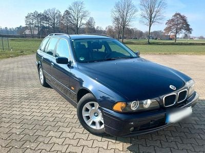 Usata BMW 520 170 CV (125 kW) 2001 Blu Station wagon