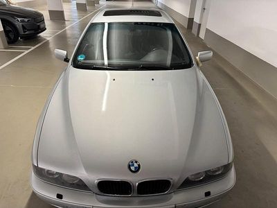 Gebraucht BMW 520 Lifestyle 170 PS (125 kW) 2003 Silber Limousine