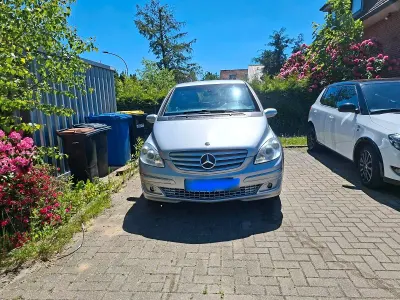 Gebraucht Mercedes B200 193 PS (141 kW) 2006 Silber Van / Kleinbus