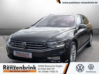 Mangangrau metallic (metallic) Gebraucht 2022 VW Passat Elegance Kombi | 30.690 € (Etwas zu teuer)