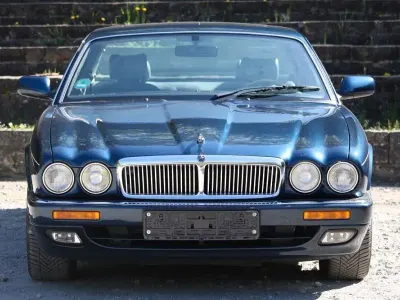Usata Jaguar XJ6 Sovereign 241 CV (177 kW) 1996 Blu Berlina