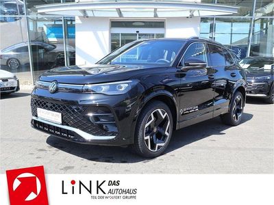 Neu VW Tiguan R-line 150 PS (110 kW) 2025 Grenadillschwarz metallic SUV