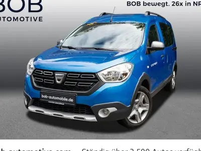 Gebraucht Dacia Dokker Stepway 95 PS (69 kW) 2020 Blau Van / Kleinbus
