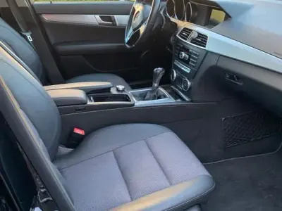 Gebraucht Mercedes C180 Edition 156 PS (114 kW) 2013 Schwarz Limousine