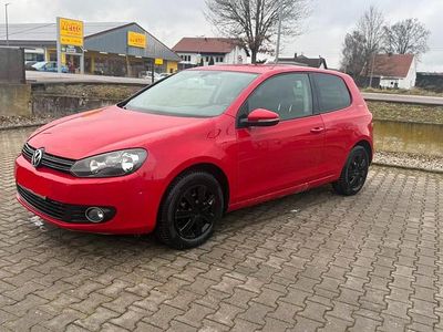 Gebraucht VW Golf 105 PS (77 kW) 2010 Rot Coupé
