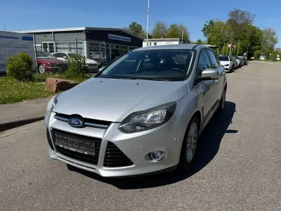 Gebraucht Ford Focus Titanium 116 PS (85 kW) 2012 Silber Limousine
