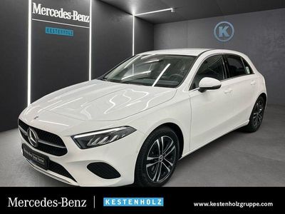 Weiß Gebraucht 2025 Mercedes A180 Progressive Limousine | 29.980 € (Fairer Preis)