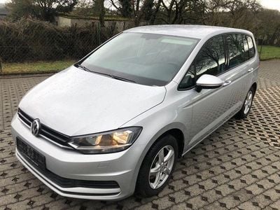 Gebraucht VW Touran 116 PS (85 kW) 2017 Silber Van / Kleinbus