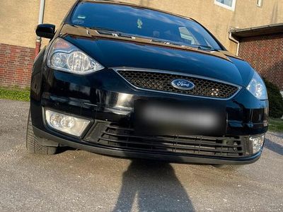 Second-hand Ford Galaxy Titanium 140 CP (102 kW) 2009 Negru Monovolum