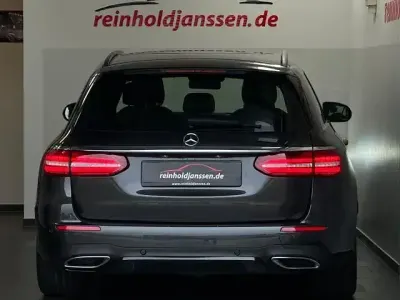 Brugt Mercedes E220 AMG 200 HK (147 kW) 2022 Grå Sedan