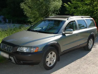 Gebraucht Volvo XC70 Summum 184 PS (135 kW) 2006 Grün Kombi