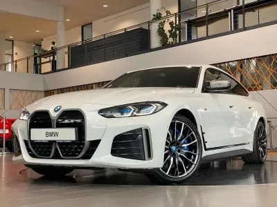 Gebraucht BMW i4 Performance 400 kW (544 PS) 2023 Weiß Limousine