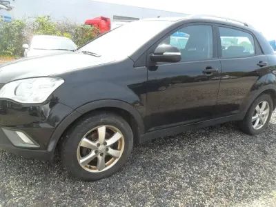 Gebraucht SsangYong Korando Quartz 175 PS (128 kW) 2011 Schwarz SUV