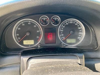 Gebraucht VW Passat 110 PS (80 kW) 2003 Silber Limousine