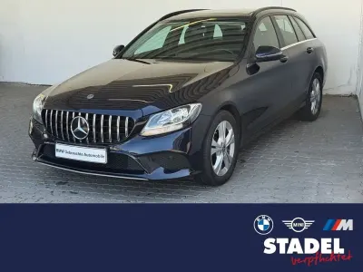 Gebraucht Mercedes C200 150 PS (110 kW) 2018 Blau Limousine