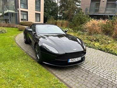 Aston Martin DB11