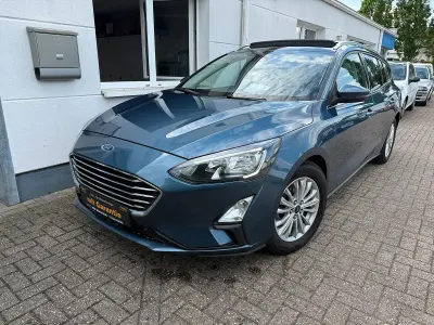 Używany Ford Focus Titanium X 120 KM (88 kW) 2020 Niebieski Kombi
