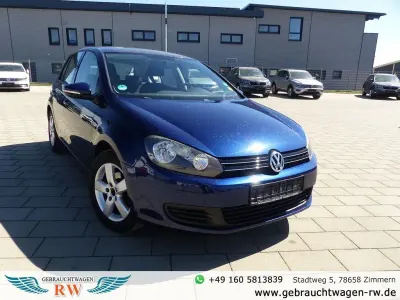 Usata VW Golf VI 105 CV (77 kW) 2011 Blu Utilitaria