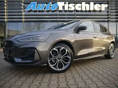 Używany Ford Focus ST-Line X 155 KM (114 kW) 2022 Szary Sedan/Limuzyna
