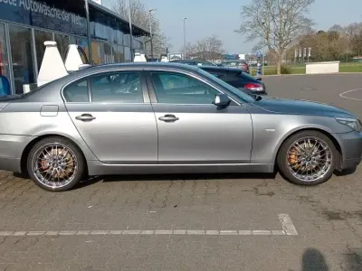Używany BMW 530 Sport Line 272 KM (200 kW) 2008 Szary Sedan/Limuzyna