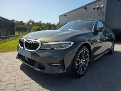 Gebraucht BMW 330e Sport Line 292 PS (214 kW) 2020 Grau Limousine