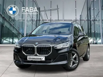 Gebraucht BMW 220 Active Tourer Performance 170 PS (125 kW) 2025 Schwarz Van / Kleinbus