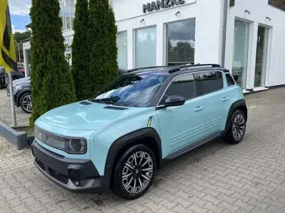 Usata Renault 4 E-Tech Iconic 110 kW (150 CV) 2025 Verde SUV