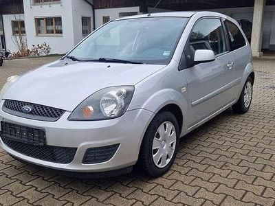 Gebraucht Ford Fiesta Style 60 PS (44 kW) 2008 Silber Kleinwagen