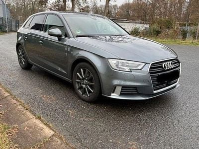Grau Gebraucht 2018 Audi A3 Sport Limousine | 16.800 € (Guter Preis)