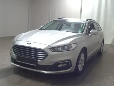 Używany Ford Mondeo Trend 150 KM (110 kW) 2020 Srebrny Kombi