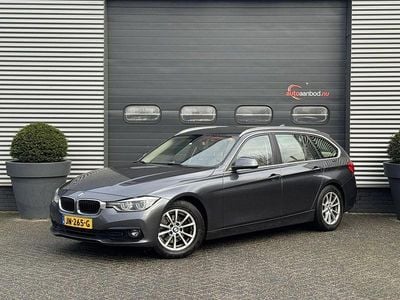 Grau Gebraucht 2016 BMW 320 Sport Line Kombi | 8.490 € (Guter Preis)