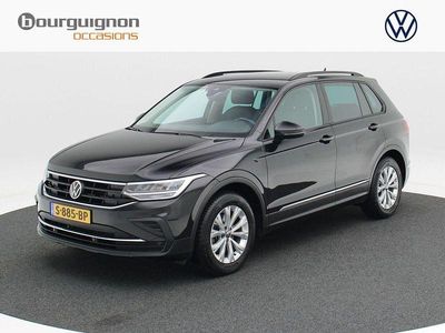 Schwarz Gebraucht 2023 VW Tiguan Life SUV | 28.850 € (Fairer Preis)