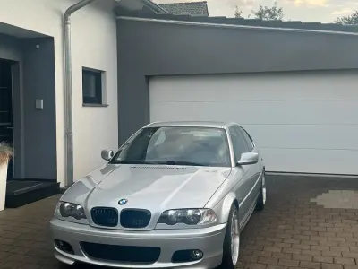 Gebraucht BMW 320 150 PS (110 kW) 2000 Coupé