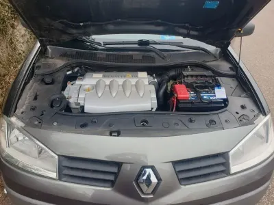 Gebraucht Renault Mégane 113 PS (83 kW) 2005 Schwarz Limousine