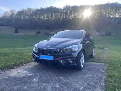 Usata BMW 225 Luxury Line 136 CV (100 kW) 2016 Marrone Monovolume