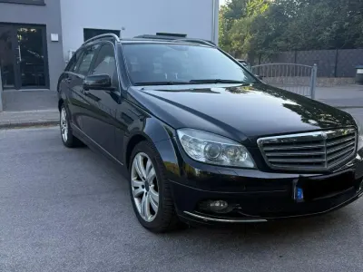 Gebraucht Mercedes C220 170 PS (125 kW) 2009 Schwarz Kombi