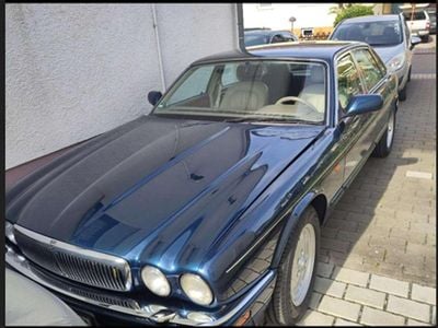 Usata Jaguar XJ Sovereign 241 CV (177 kW) 1995 Blu Berlina
