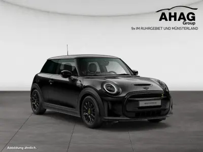Gebraucht Mini Cooper SE 135 kW (184 PS) 2023 Schwarz Kleinwagen