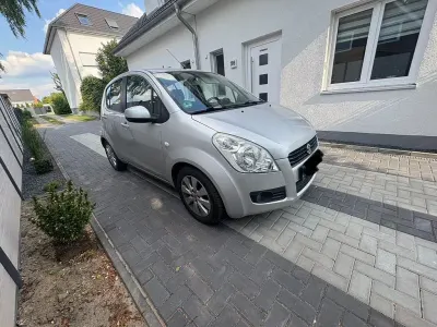 Gebraucht Suzuki Splash Comfort 86 PS (63 kW) 2009 Silber Kleinwagen