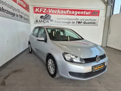 Gebraucht VW Golf VI 80 PS (58 kW) 2009 Silber Kleinwagen